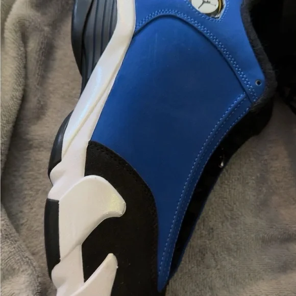 Jordan 14 Retro Laney Size 14 - Picture 3 of 5